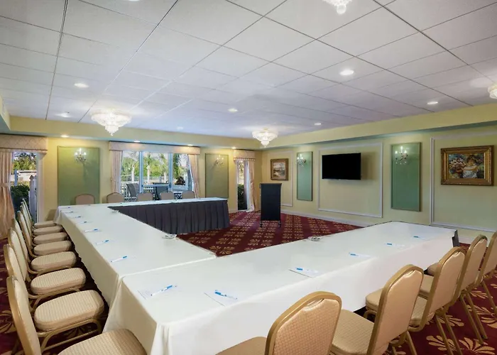 Safety Harbor Resort & Spa Trademark Collection By Wyndham